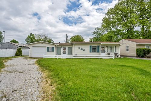 160 Boston Avenue, Elyria, OH, 44035 | Card Image
