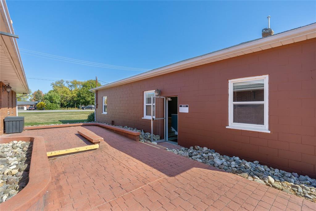 Commercial Sale in Sarnia