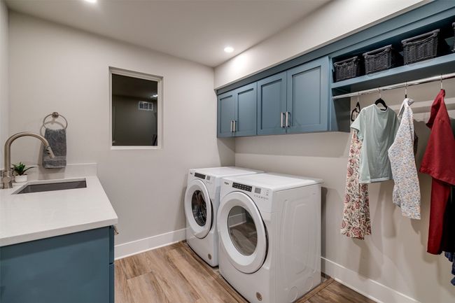 11 Sunset Trl, House other with 3 bedrooms, 3 bathrooms and 12 parking in Sunset Valley TX | Image 22