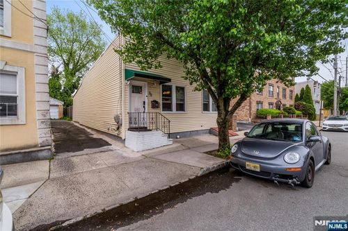 30 Belmont Ave, Belleville, NJ, 07109-1014 | Card Image
