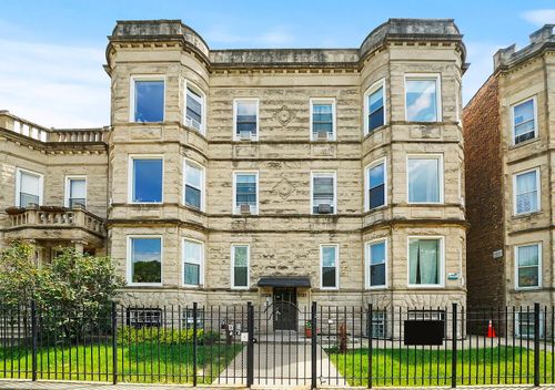 1r-3131 W Augusta Blvd, Chicago, IL, 60622-4357 | Card Image