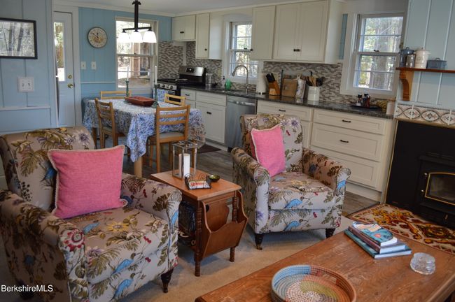 40 N Lake Way, House other with 2 bedrooms, 1 bathrooms and 3 parking in Becket MA | Image 18