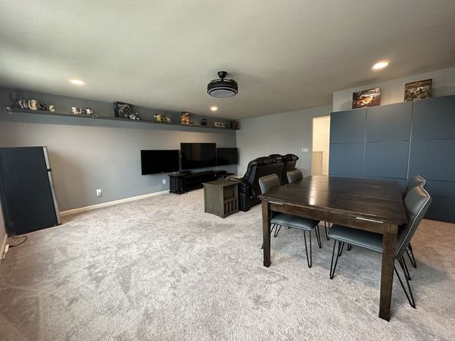 Upstairs Living Area | Image 24