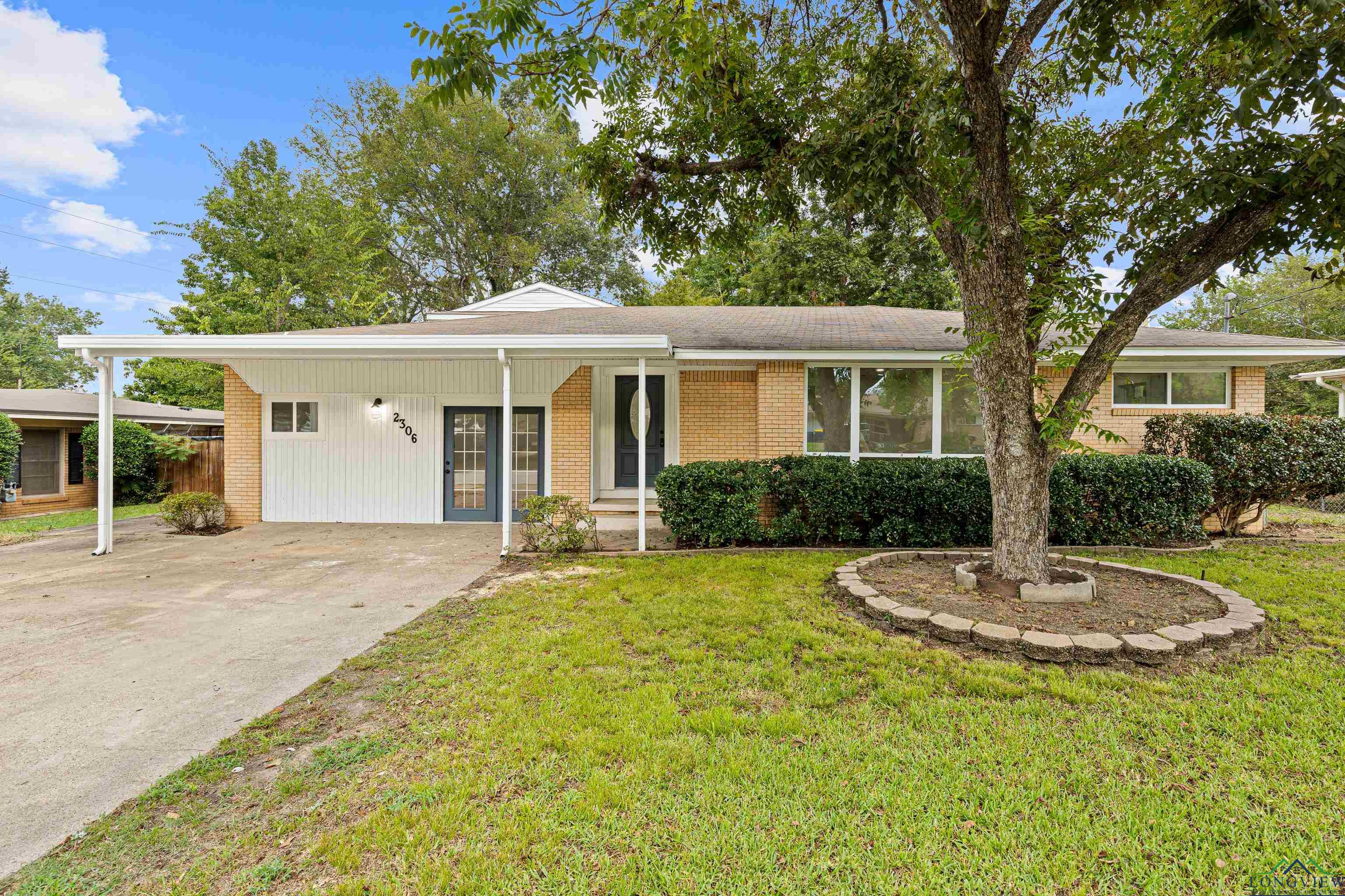 Clay St, Kilgore, TX 75662