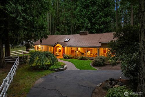 16 Bridlewood Cir, Kirkland, WA, 98033-8740 | Card Image