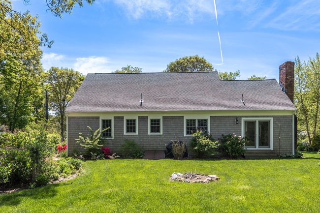 Back Yard | Image 4