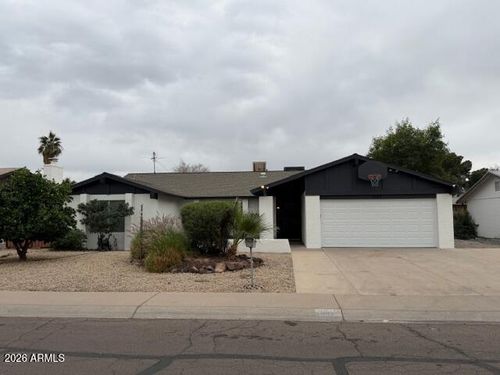 3937 W Paradise Drive, Phoenix, AZ, 85029 | Card Image