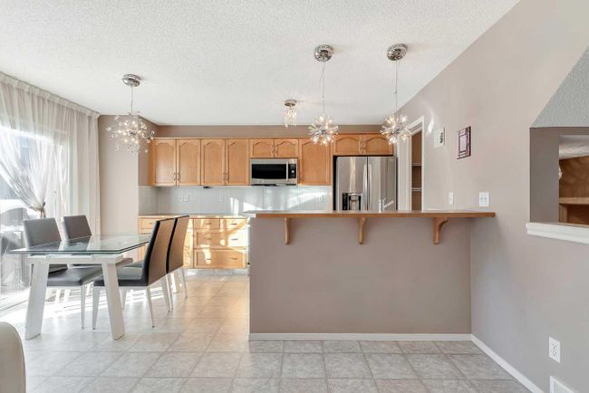 251 Copperfield Green Se, Home with 3 bedrooms, 2 bathrooms and 4 parking in Calgary AB | Image 8