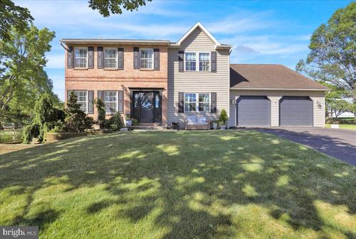 1102 Forest St, FLEETWOOD, PA, 19522-1914 | Card Image