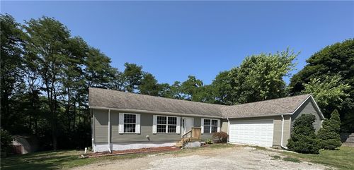 301 Eagle Bluff Dr, Oakwood, IL, 61858-6211 | Card Image