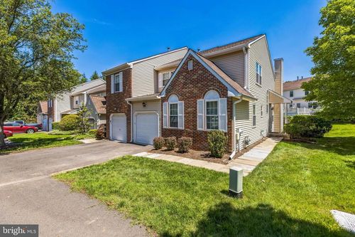 22 Pioneer Ct, Ewing, NJ, 08628-3604 | Card Image