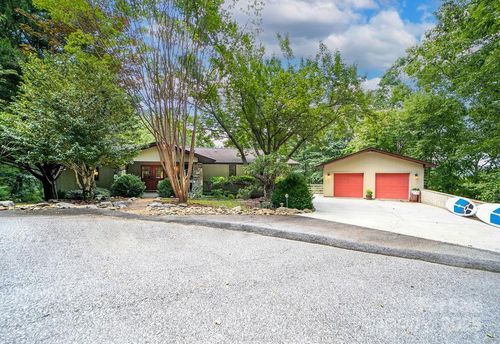 58 Warwaseeta Ct, Brevard, NC, 28712-9292 | Card Image