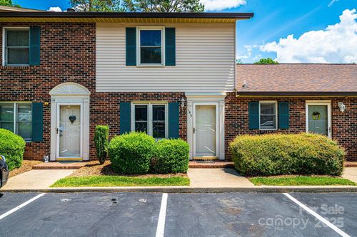 apt-145-1330 5th St Ne, Hickory, NC, 28601-2088 | Card Image