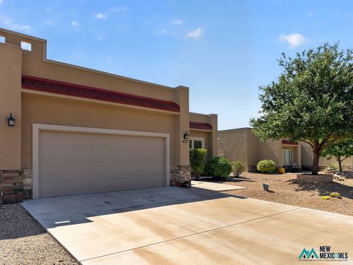 420 Viale Bond, Roswell, NM, 88201-5864 | Card Image