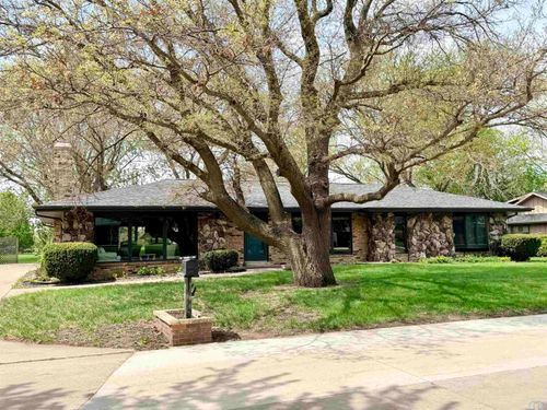 23 Saint Andrews Dr, Storm Lake, IA, 50588-7800 | Card Image