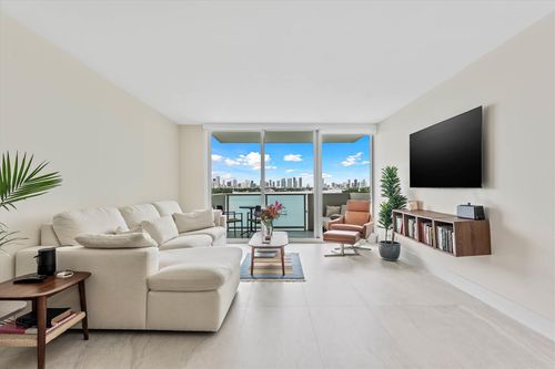 apt-604-1200 West Ave, Miami Beach, FL, 33139-4314 | Card Image