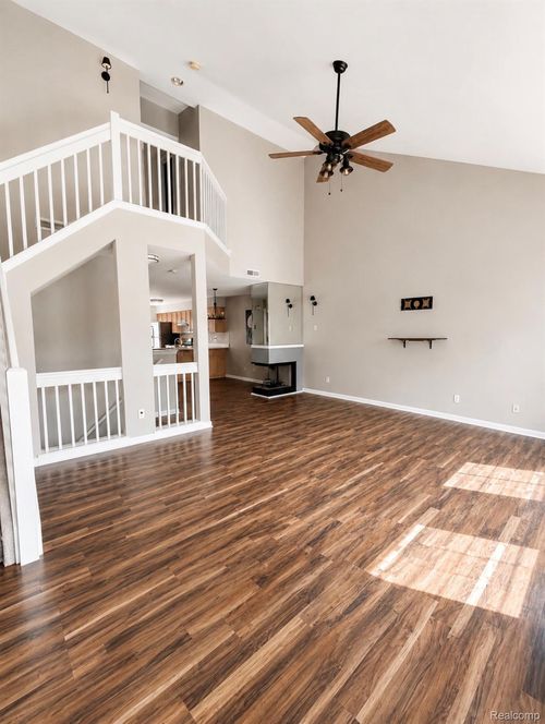17 Georgetown Court, Dearborn, MI, 48126 | Card Image