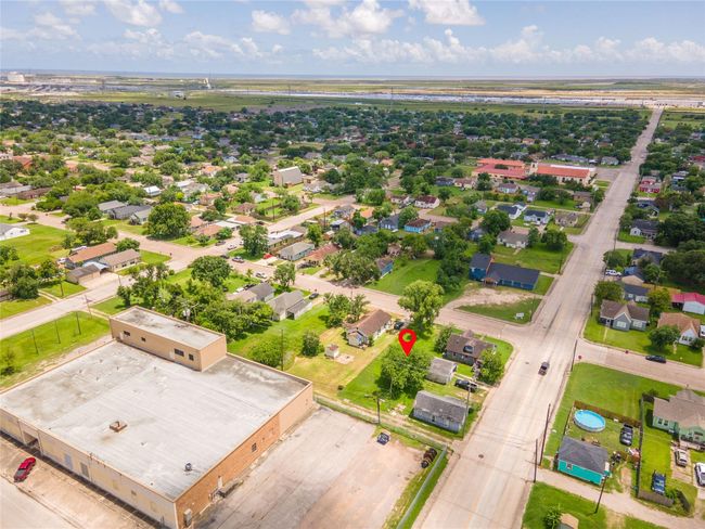 1026 W 4 Th St, Home with 0 bedrooms, 0 bathrooms and null parking in Freeport TX | Image 12
