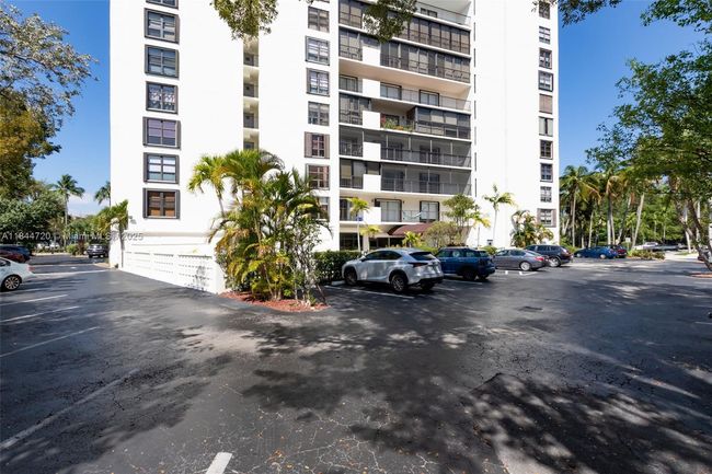 APT-5B - 77 Crandon Blvd, Condo with 1 bedrooms, 2 bathrooms and null parking in Key Biscayne FL | Image 41