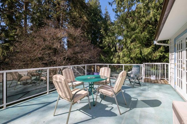 1369 Evelyn Street, House other with 3 bedrooms, 2 bathrooms and 4 parking in North Vancouver BC | Image 14