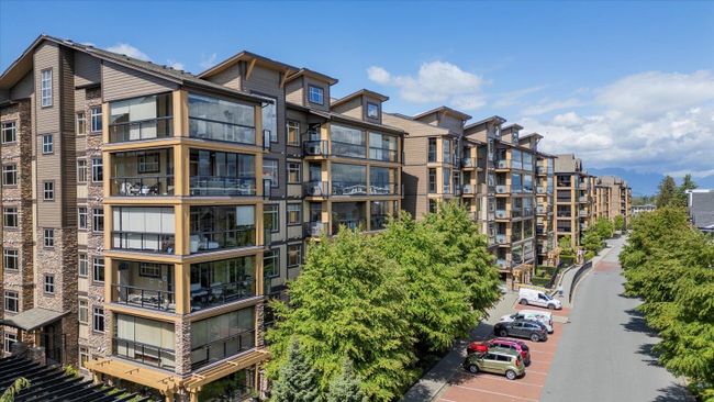 225 - 8067 207 Street, Condo with 2 bedrooms, 2 bathrooms and 2 parking in Langley BC | Image 2
