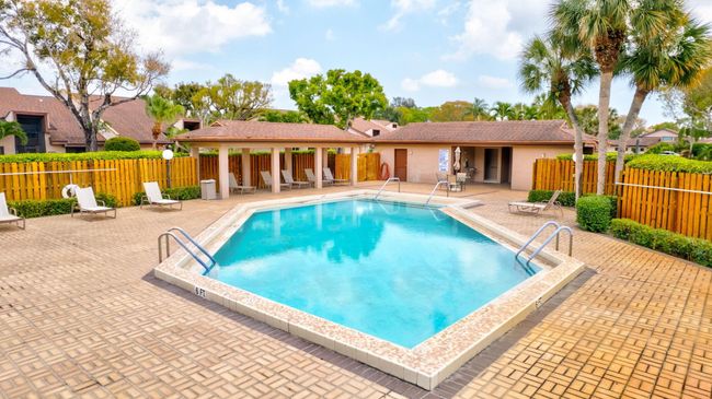 6700 Versailles Ct, Condo with 3 bedrooms, 3 bathrooms and null parking in Lake Worth FL | Image 72