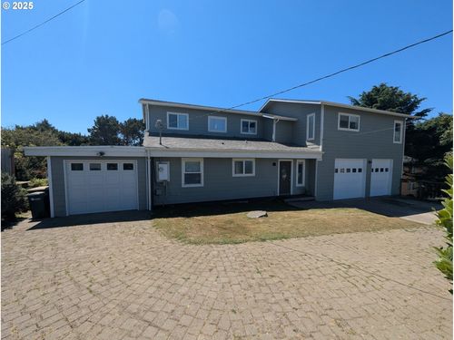 120 Ne 56th St, Newport, OR, 97365-1102 | Card Image