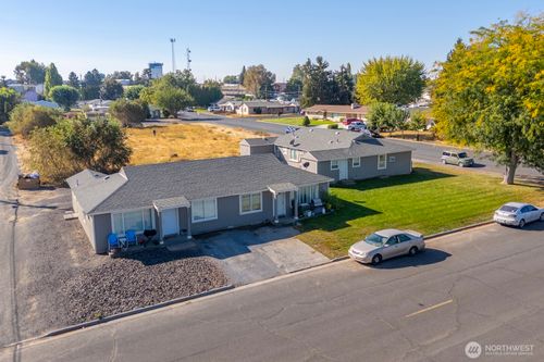 205 E 4th St, Warden, WA, 98857-9306 | Card Image