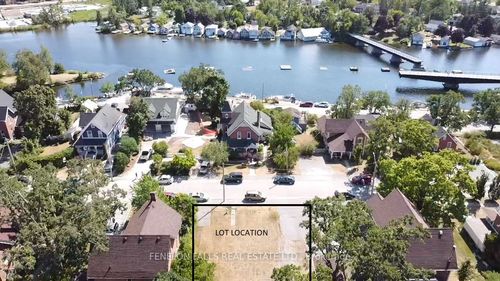 38 Oak St, Fenelon Falls, ON, K0M1N0 | Card Image