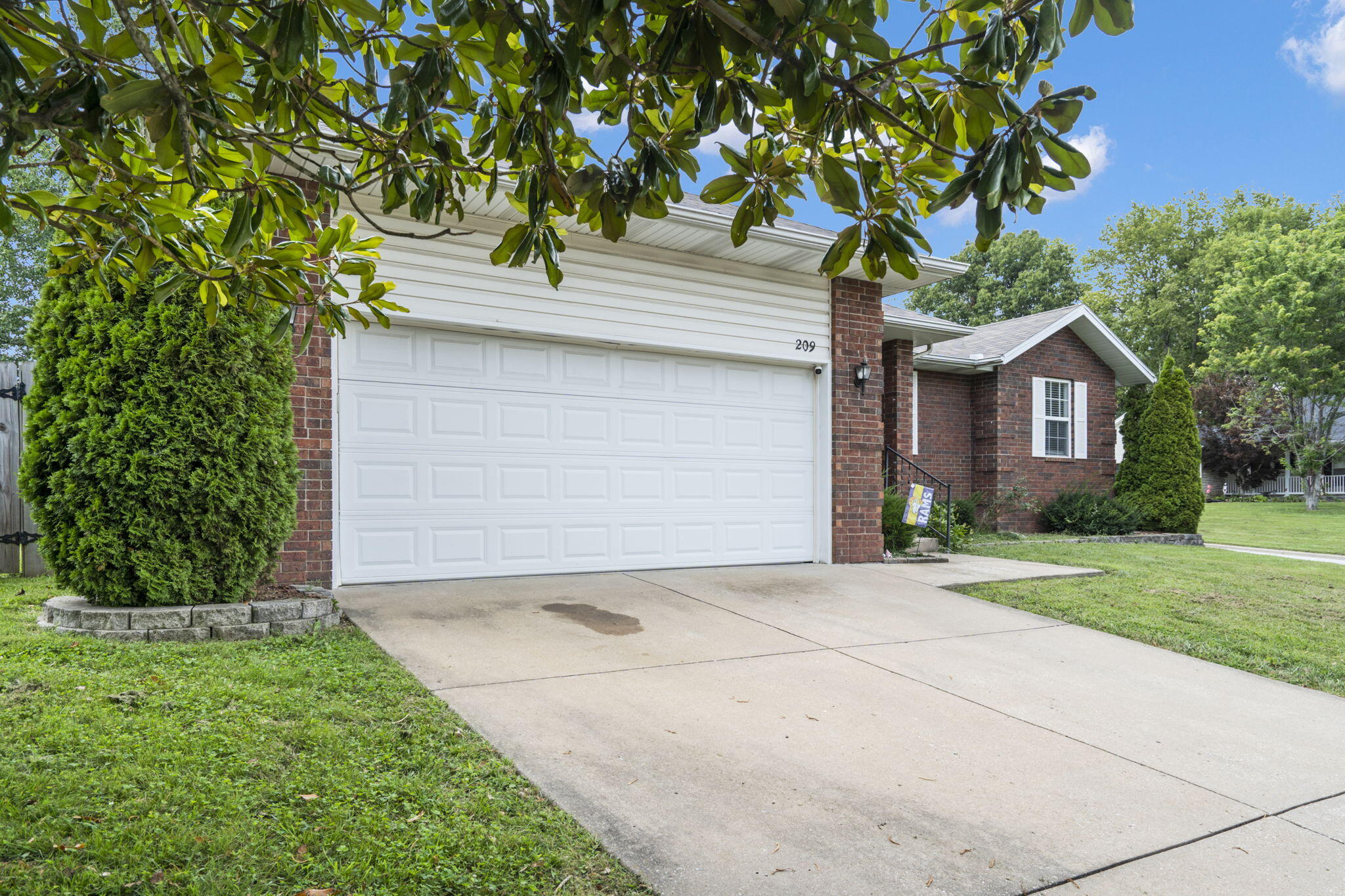 Shady Acres Cir, Nixa, MO 65714