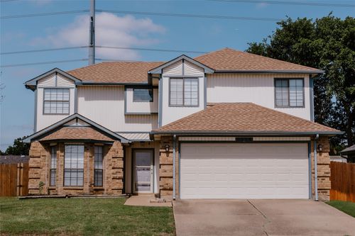 5114 Creek Valley Dr, Arlington, TX, 76018-4943 | Card Image