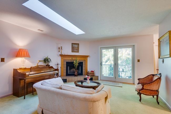 303 - 303 Tuckers Ln, Condo with 2 bedrooms, 2 bathrooms and 1 parking in Hingham MA | Image 4