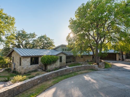 275 Indian Trl, Wimberley, TX, 78676-9119 | Card Image