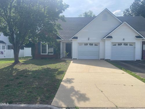 109 Fairwoods Court, Dunn, NC, 28334 | Card Image