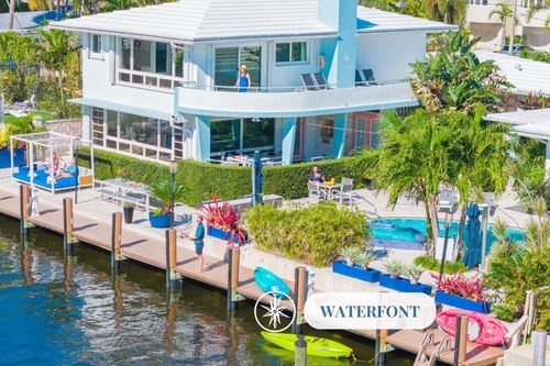 2740 Ne 15th St, Fort Lauderdale, FL, 33304-1697 | Card Image