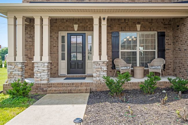 Covered Front Porch | Image 4