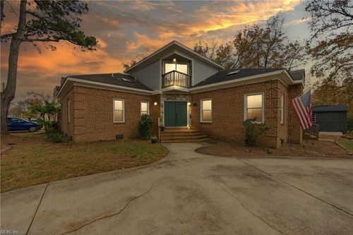 2218 Vicker Ave, Chesapeake, VA, 23324-3153 | Card Image