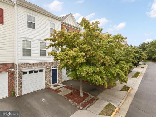 42538 Magellan Sq, BRAMBLETON, VA, 20148-5612 | Card Image