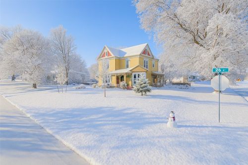 1103 26th St, Marion, IA, 52302-1938 | Card Image