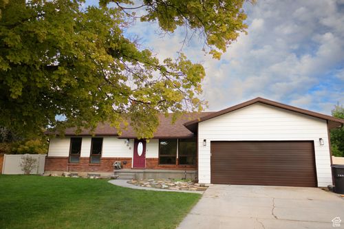 780 N 350 E, Tremonton, UT, 84337-1040 | Card Image