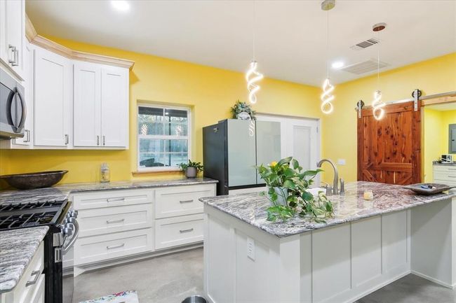 13052 Fm 1818, House other with 3 bedrooms, 2 bathrooms and null parking in Huntington TX | Image 14