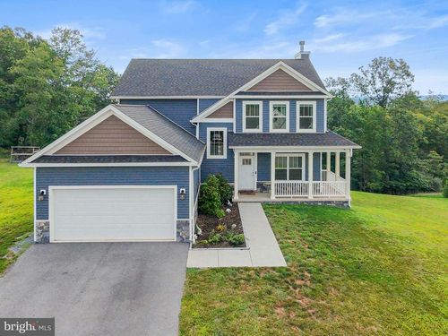 315 Escape Ct, HEDGESVILLE, WV, 25427-3481 | Card Image