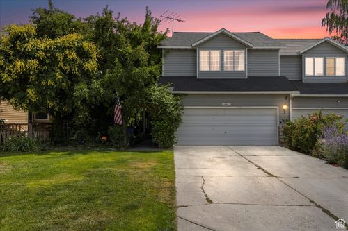 444 Acoma Rd, Midvale, UT, 84047-1374 | Card Image