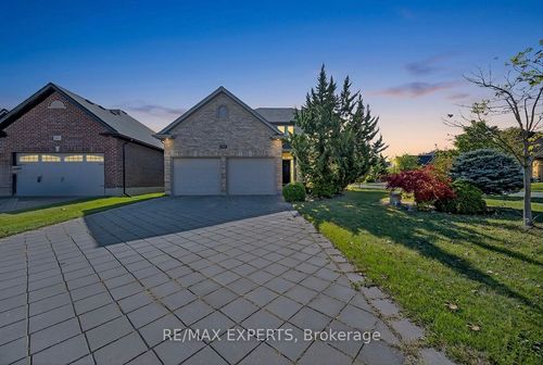 936 Talisman Cres, London, ON, N6K0B7 | Card Image