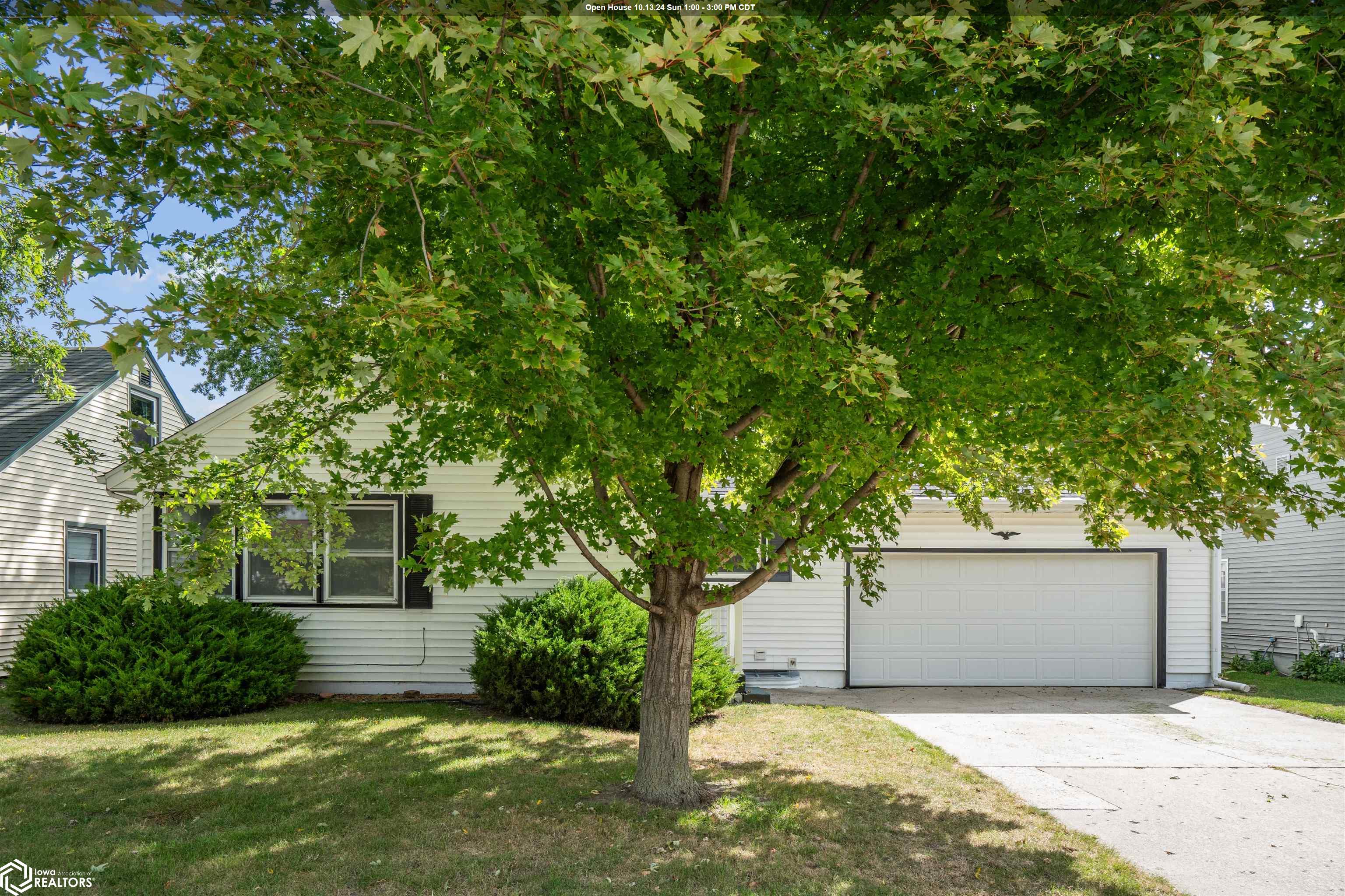 16th St, Nevada, IA 50201