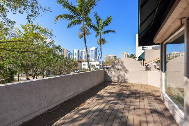 APT-3 - 200 Cocoanut Ave, Townhouse with 2 bedrooms, 3 bathrooms and null parking in Sarasota FL | Image 29
