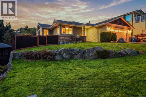 5161 Owlstone Pl, Nanaimo, BC, V9T0B4 | Card Image
