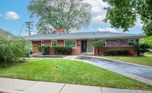 6756 N Keating Ave, Lincolnwood, IL, 60712-3306 | Card Image