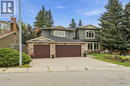 1131 Edgemont Rd Nw, Calgary, AB, T3A2J7 | Card Image