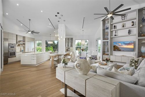 231 Colonade Cir, NAPLES, FL, 34103-8725 | Card Image